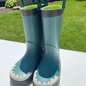 Carter’s rain boots. Size 8. GUC.